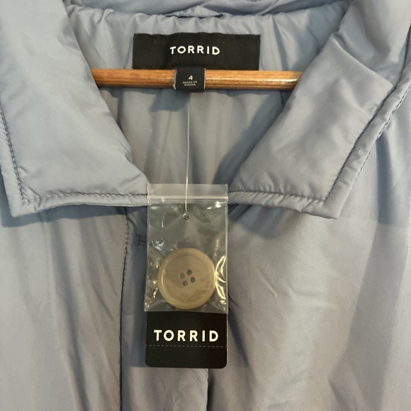torrid Jackets & Blazers - Torrid Womens Lightweight Light Puffed Jacket Shacket Blue Plus in Size 4X NWT